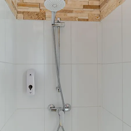 Centre- Parking - Airport 10min Apartment