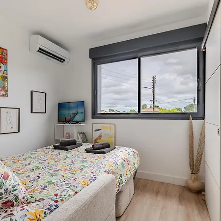 Centre- Parking - Airport 10min Apartment *