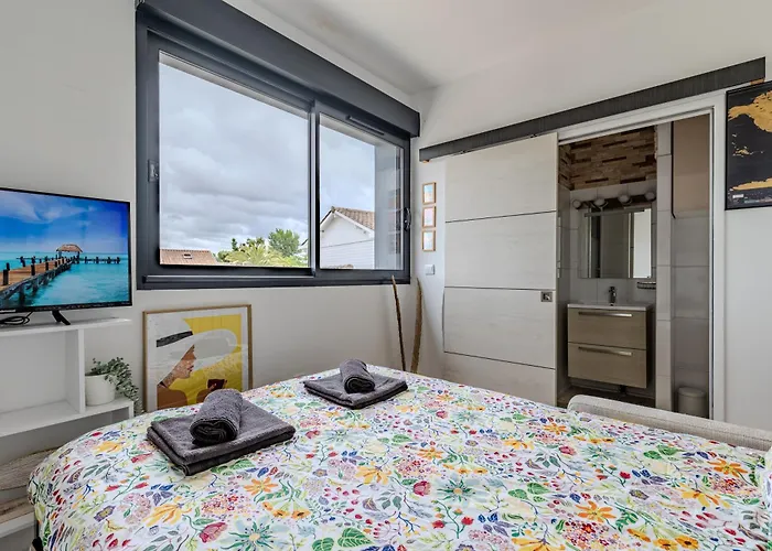 Centre- Parking - Airport 10min 아파트 *