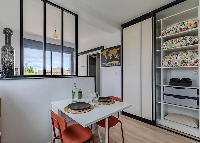 Centre- Parking - Airport 10min 아파트 Mérignac